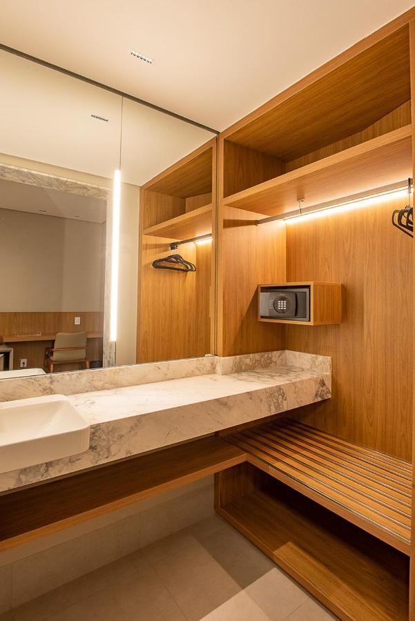 קויאבה Amazon Aeroporto Hotel מראה חיצוני תמונה